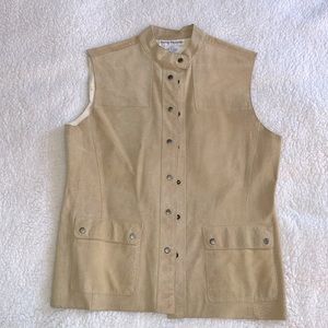 100% leather vest, size 4
